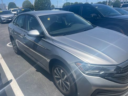 Used 2024 Volkswagen Jetta S FWD image 3