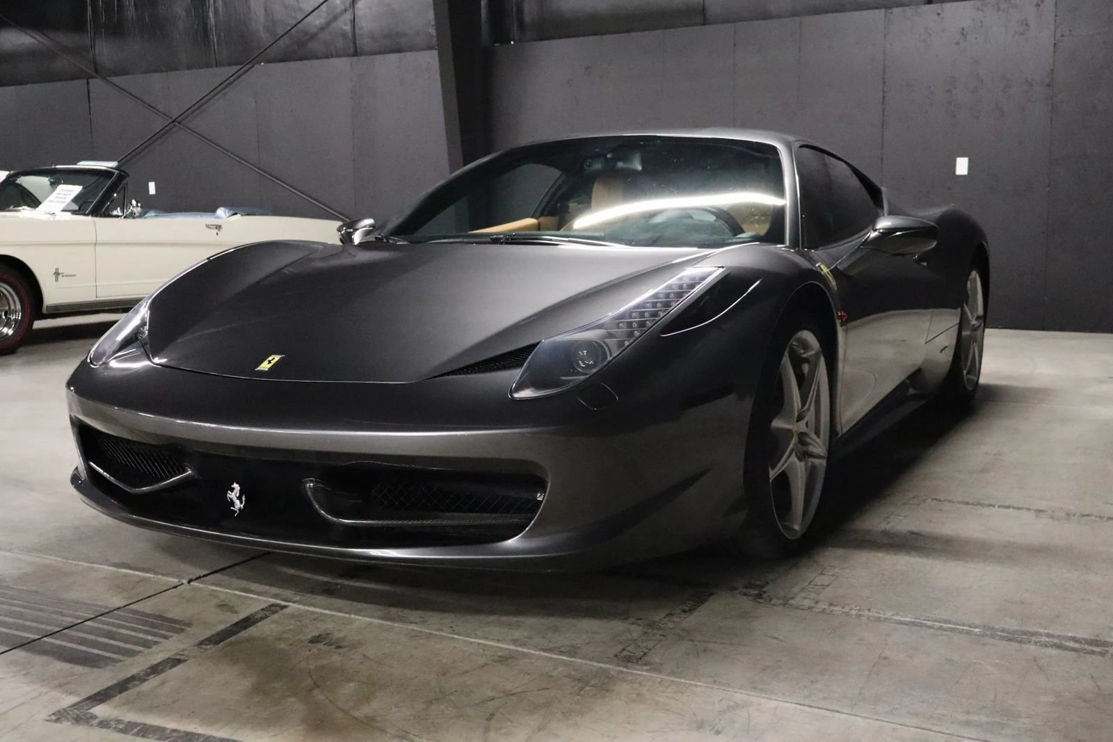 Used 2012 Ferrari 458 Italia Coupe RWD image 6