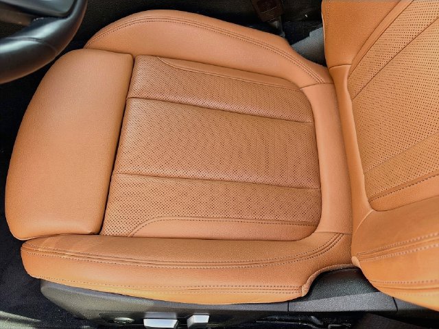 Used 2023 BMW 330i xDrive Sedan w/ Driving Assistance Package AWD/4WD image 18