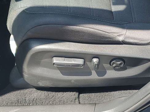 Used 2020 Honda CR-V EX image 17