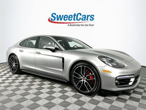Used 2022 Porsche Panamera GTS image 1
