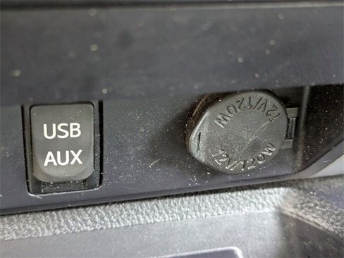 Used 2017 Toyota Tundra Limited image 22