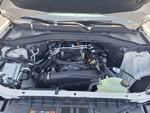 New 2025 Ford Explorer Active w/ Active Comfort Package image 34