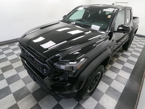 New 2025 Toyota Tacoma TRD Off-Road image 6