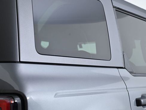 Used 2024 Ford Bronco Badlands AWD/4WD image 10