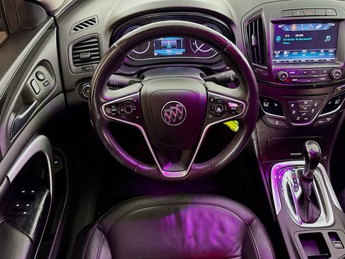Used 2016 Buick Regal image 16