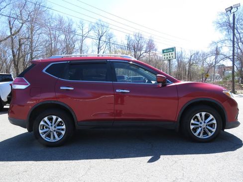 Used 2016 Nissan Rogue SV w/ SV Premium Package AWD/4WD image 4