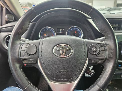 Used 2019 Toyota Corolla SE image 9