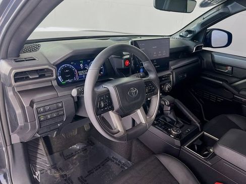 Used 2025 Toyota 4Runner TRD Off-Road Premium image 10