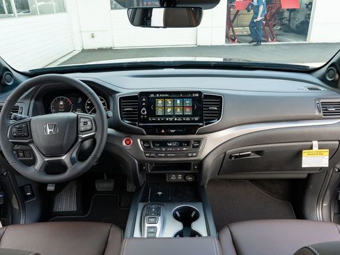 New 2026 Honda Ridgeline RTL image 18