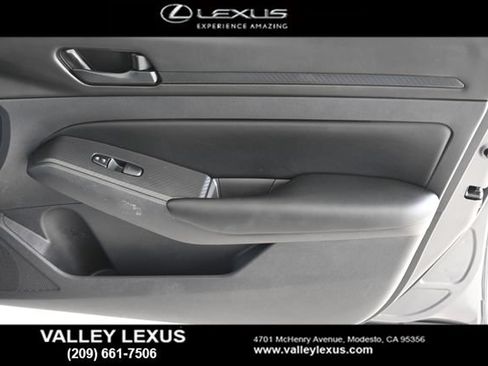 Used 2025 Nissan Altima 2.5 S FWD image 18