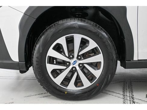Used 2024 Subaru Outback AWD/4WD image 23