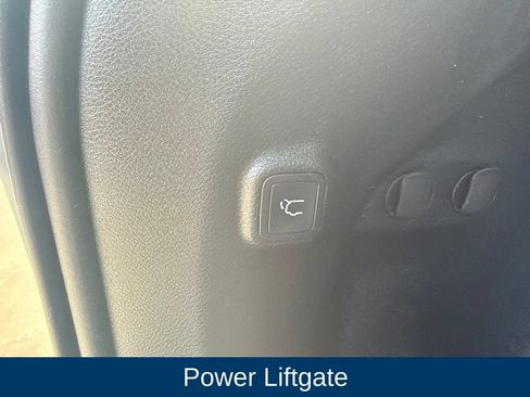 Used 2022 Jeep Cherokee Latitude Lux w/ Sun & Sound Group FWD image 10