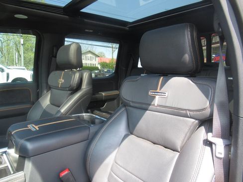 Used 2023 Ford F450 Platinum AWD/4WD image 28