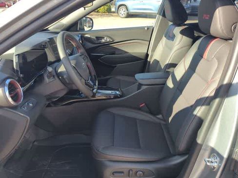 New 2026 Chevrolet Trax RS w/ Sunroof Package image 19