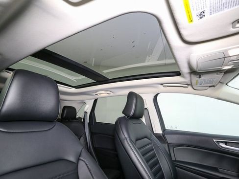 Used 2024 Ford Edge SEL w/ Convenience Package image 18