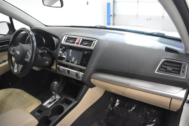 Used 2016 Subaru Outback 2.5i Premium AWD/4WD image 18