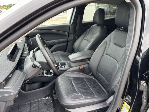 Used 2025 Ford Mustang Mach-E Premium AWD/4WD image 10