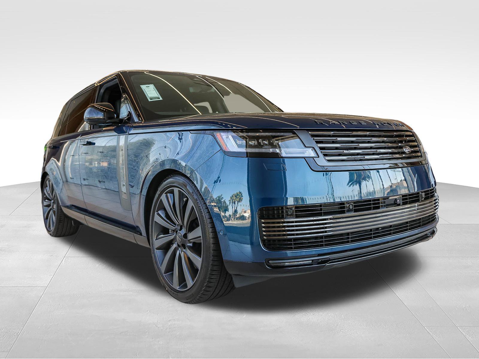 New 2026 Land Rover Range Rover SV AWD/4WD image 2