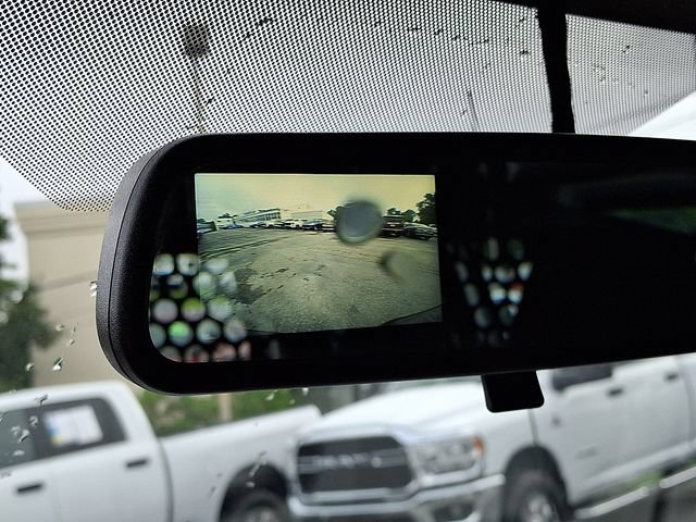 Used 2024 GMC Savana 2500 w/ Driver Convenience Package RWD image 17