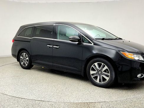 Used 2015 Honda Odyssey Touring image 3