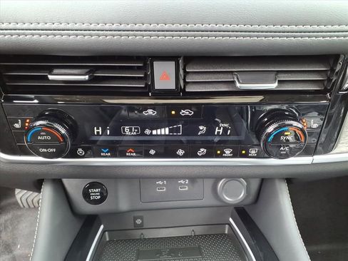 New 2026 Nissan Rogue Platinum w/ Platinum Premium Package image 27