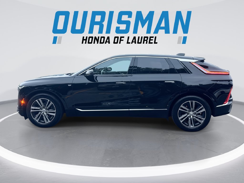 Used 2024 Cadillac Lyriq Luxury AWD/4WD image 5