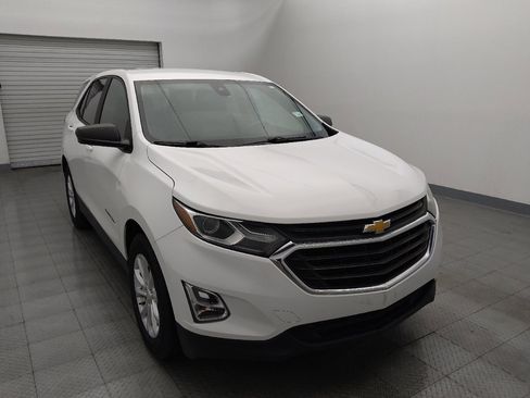 Used 2020 Chevrolet Equinox LS w/ LS Convenience Package image 14