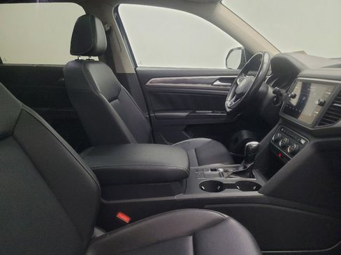 Used 2021 Volkswagen Atlas SE w/ Panoramic Sunroof Package FWD image 21
