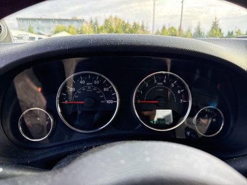 Used 2014 Jeep Wrangler Sport AWD/4WD image 7