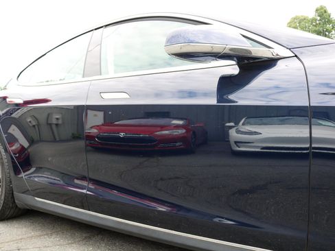 Used 2013 Tesla Model S image 9