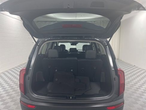 Used 2022 Kia Telluride LX image 8