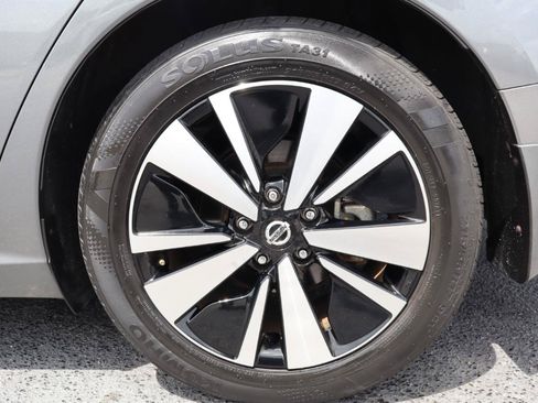 Used 2021 Nissan Altima 2.5 SL FWD image 32