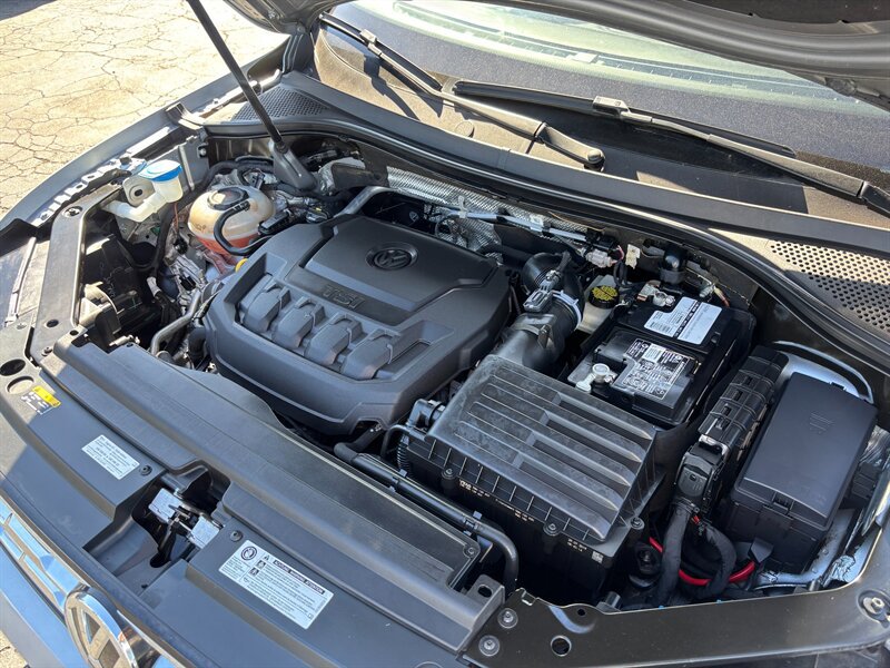 Used 2019 Volkswagen Tiguan S FWD image 17