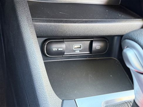 Used 2024 Kia Forte LXS w/ LXS Technology Package image 16
