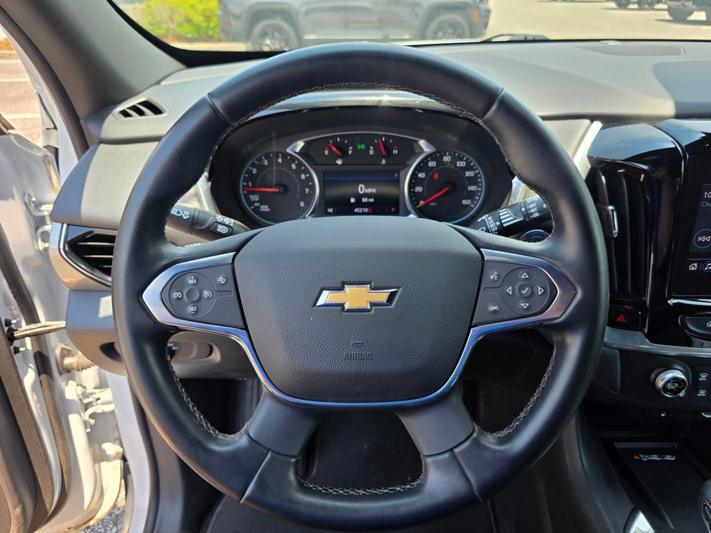 Certified 2023 Chevrolet Traverse LT FWD image 23