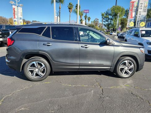 Used 2020 GMC Terrain SLT image 29