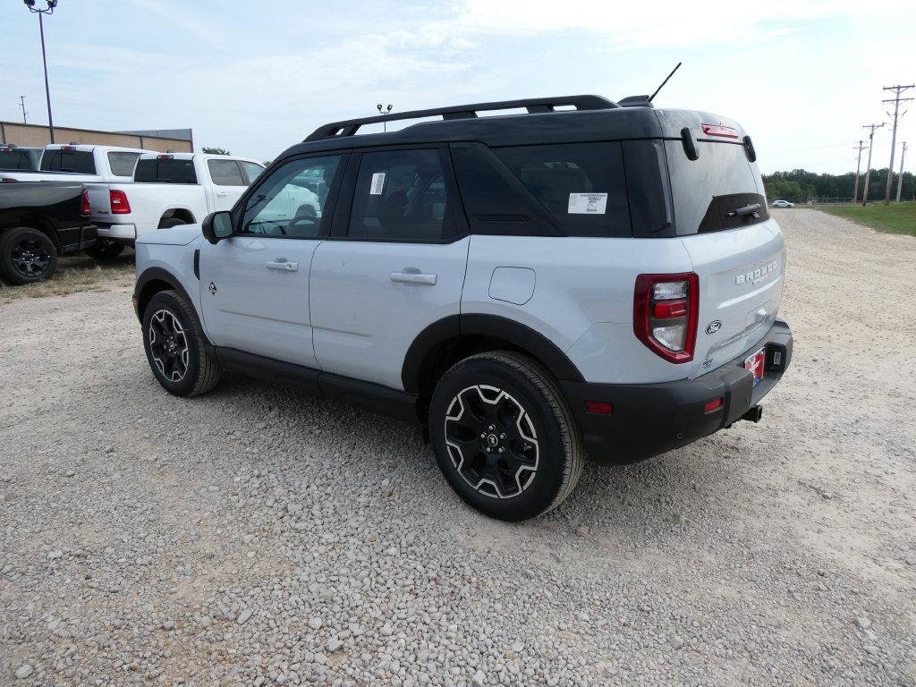New 2026 Ford Bronco Sport Outer Banks w/ Outer Banks Tech Package+ AWD/4WD image 8
