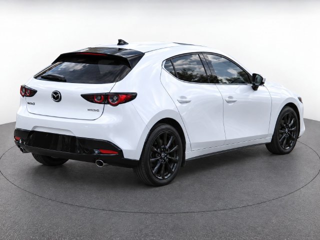 Used 2021 MAZDA MAZDA3 s FWD image 4