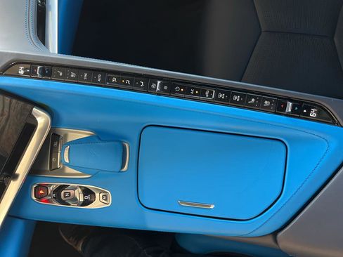 Used 2023 Chevrolet Corvette Stingray Premium Conv w/ Z51 Performance Package image 20