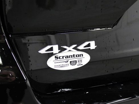 New 2025 Jeep Grand Cherokee Limited w/ Luxury Tech Group II image 39