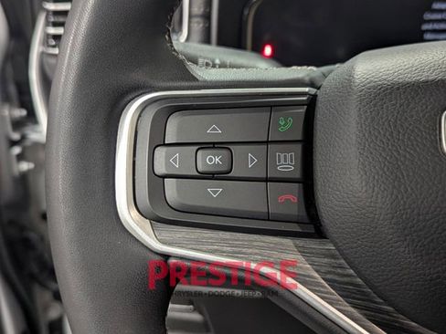 Used 2024 Jeep Wagoneer L Series II w/ Flexible Seating Group image 17