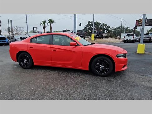 Used 2021 Dodge Charger SXT w/ Leather Interior Group image 35