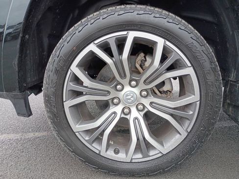 Used 2025 RAM 1500 Tungsten w/ Off Road Group AWD/4WD image 24
