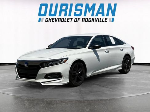 Used 2019 Honda Accord Sport image 2