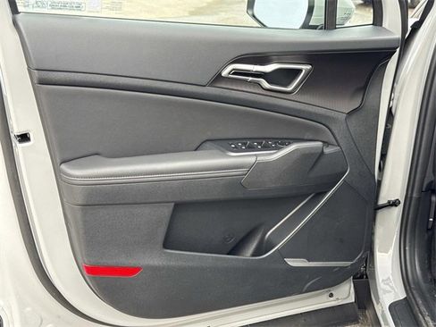New 2026 Kia Sportage EX w/ EX Panorama Roof Package image 10