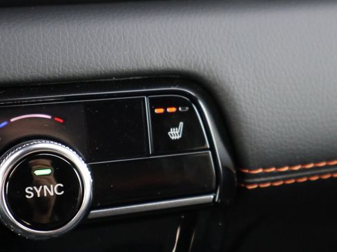 Certified 2025 Honda Pilot TrailSport image 24