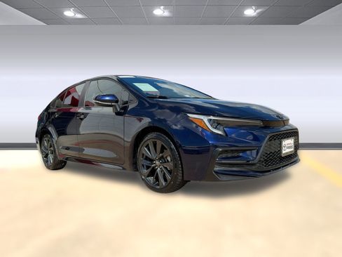 Used 2024 Toyota Corolla SE image 7