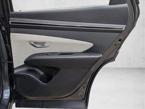 Used 2023 Hyundai Tucson SE image 29