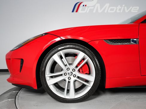 Used 2014 Jaguar F-TYPE S RWD image 4